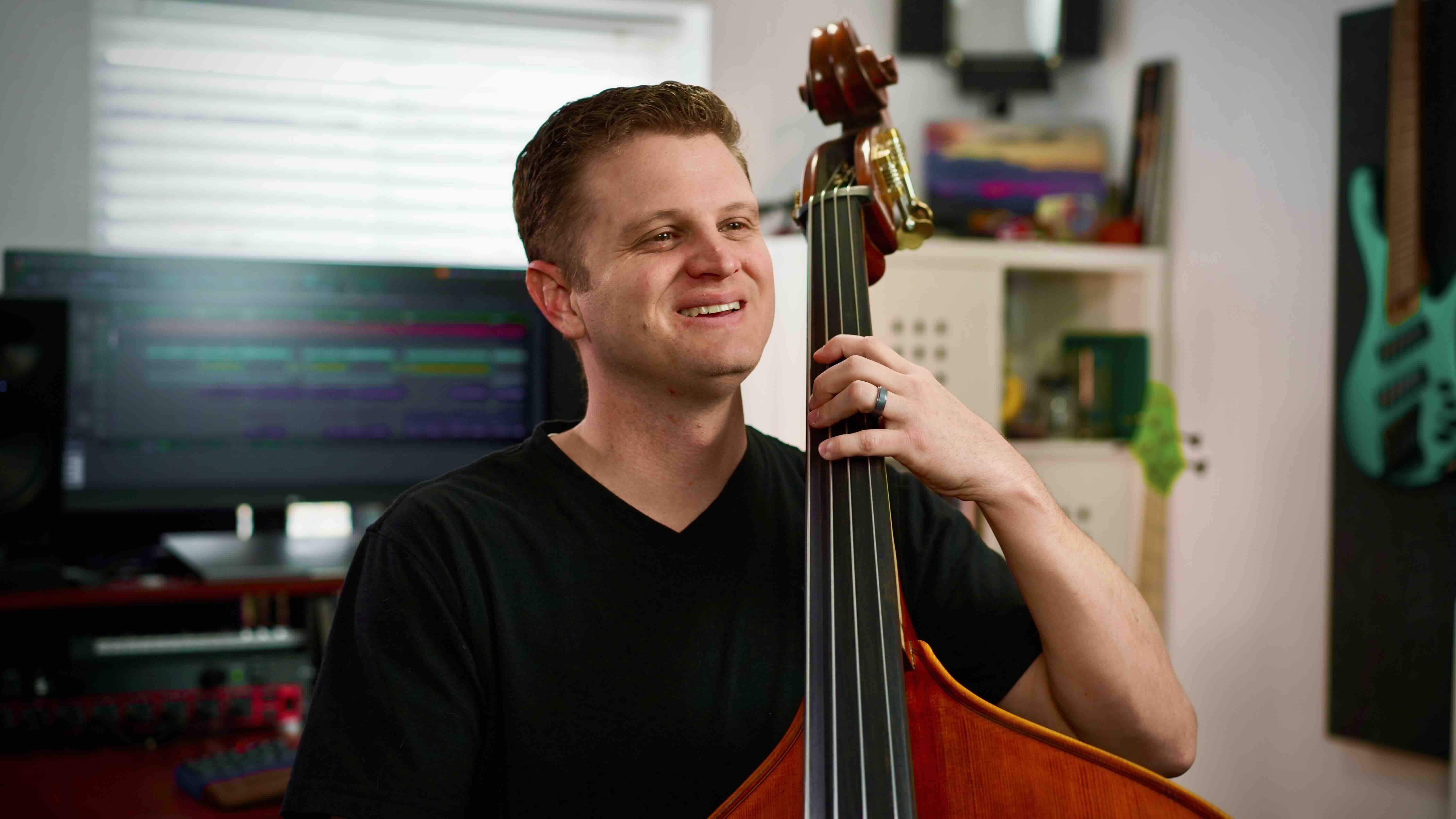 <strong>Recording</strong> studio engineer